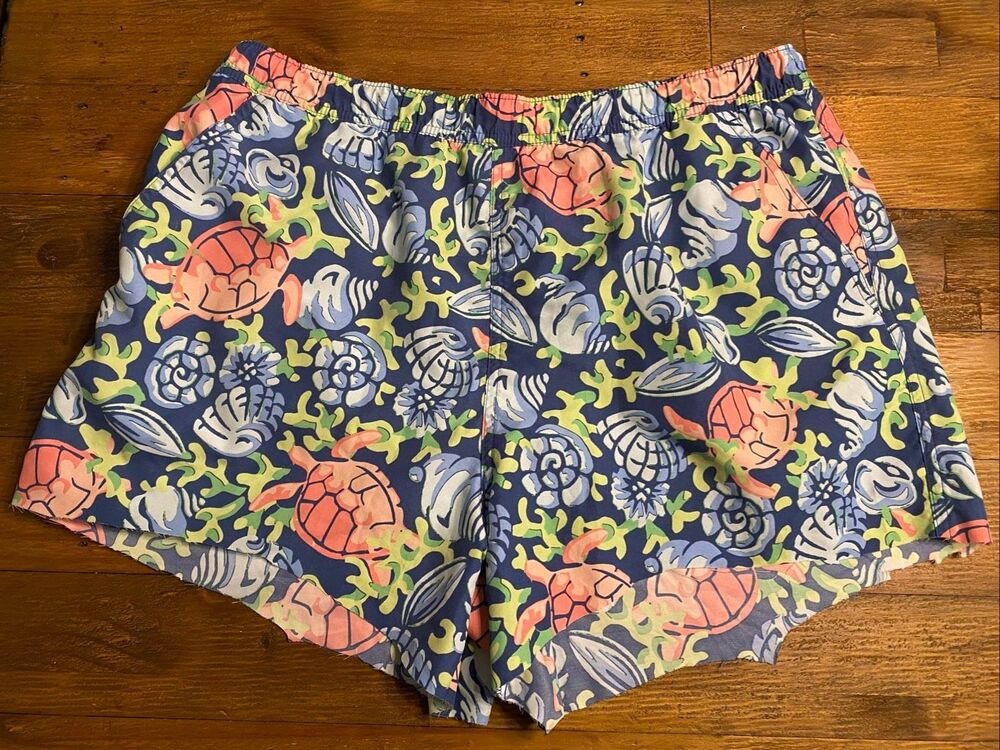 Vineyard Vines Large men’s swim trunks shorts blue multicolor turtle seashells
